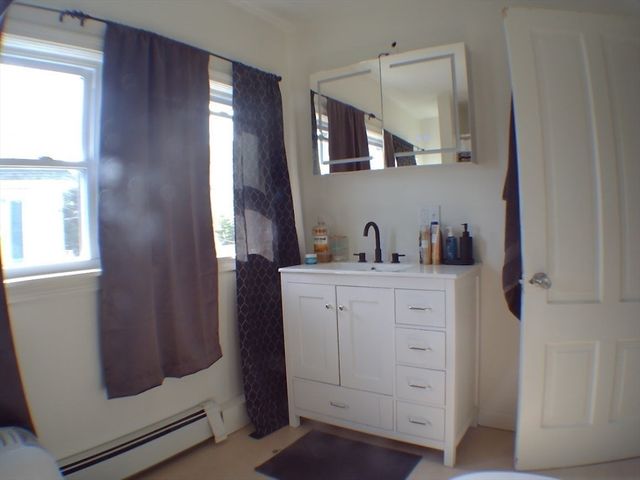 6 Coffin Avenue Ct, New Bedford, MA 02746