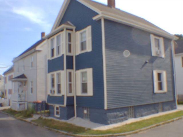 6 Coffin Avenue Ct, New Bedford, MA 02746