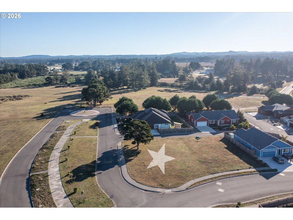 2803 Salty Dog Dr 7000, Bandon, OR 97411