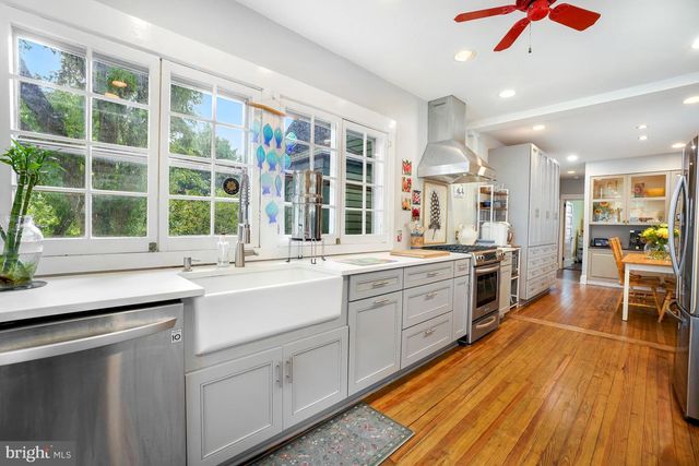 7047 EASTERN AVE, Takoma Park, MD 20912