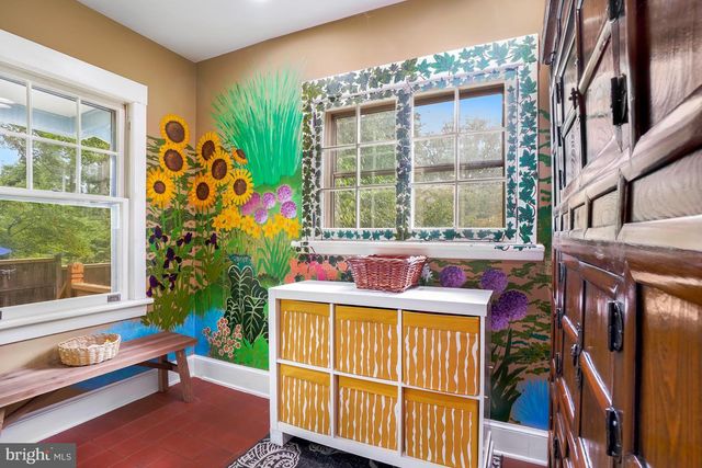 7047 EASTERN AVE, Takoma Park, MD 20912