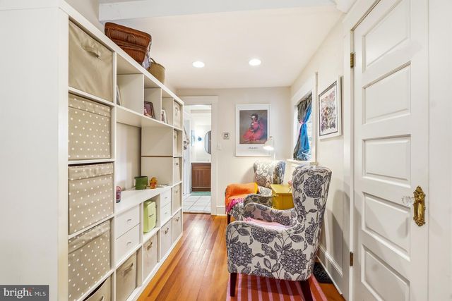 7047 EASTERN AVE, Takoma Park, MD 20912