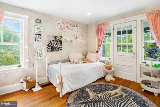 7047 EASTERN AVE, Takoma Park, MD 20912