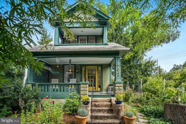 7047 EASTERN AVE, Takoma Park, MD 20912