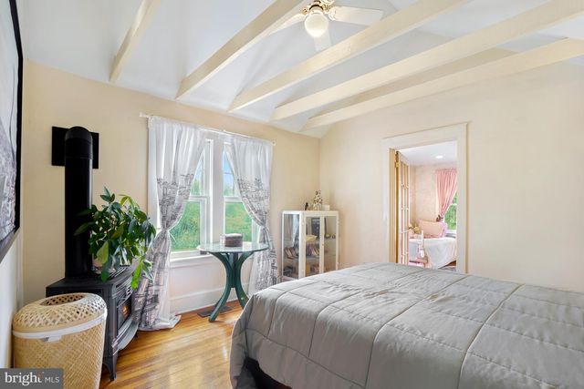 7047 EASTERN AVE, Takoma Park, MD 20912