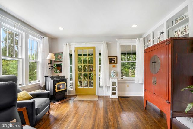 7047 EASTERN AVE, Takoma Park, MD 20912