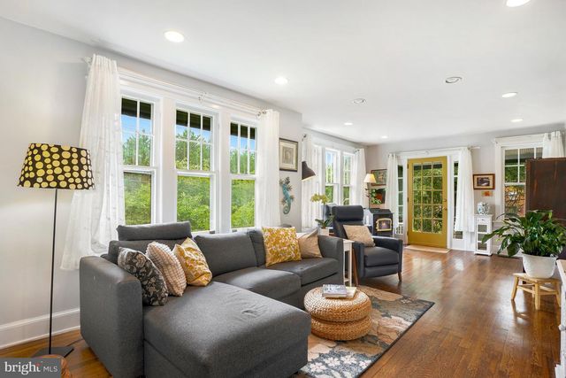 7047 EASTERN AVE, Takoma Park, MD 20912
