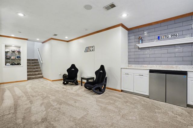 53852 Spring Mill Drive, Elkhart, IN 46514