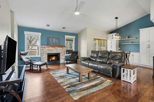 53852 Spring Mill Drive, Elkhart, IN 46514