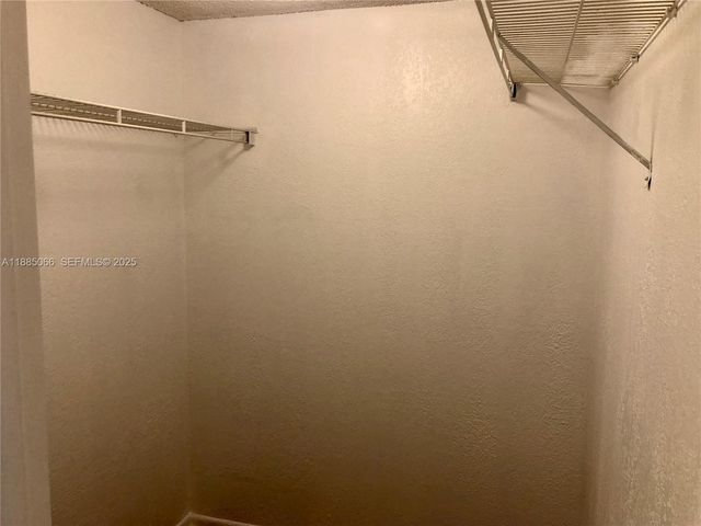 8121 SW 24th Court 304, Davie, FL 33324