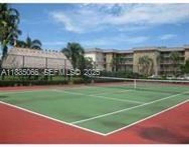 8121 SW 24th Court 304, Davie, FL 33324