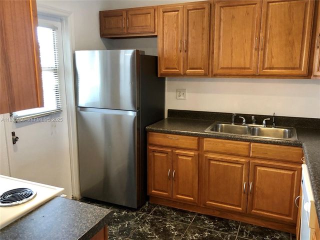 8121 SW 24th Court 304, Davie, FL 33324