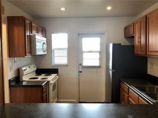 8121 SW 24th Court 304, Davie, FL 33324
