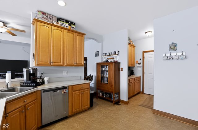 848 Hildebrand Drive, Indianapolis, IN 46217