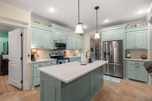 1 Stone Dr., Hattiesburg, MS 39402
