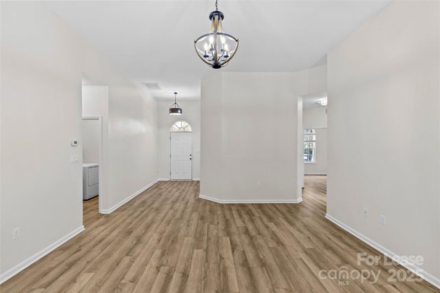 127 Lakewood Circle Drive, Mooresville, NC 28117