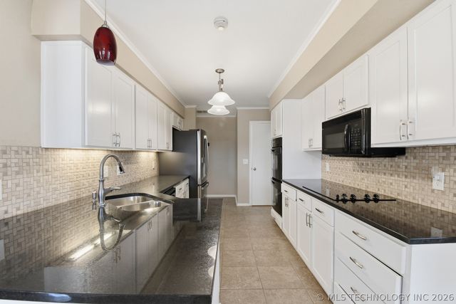 6317 S Sandusky Avenue, Tulsa, OK 74136