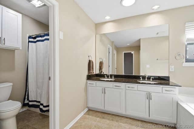 6317 S Sandusky Avenue, Tulsa, OK 74136