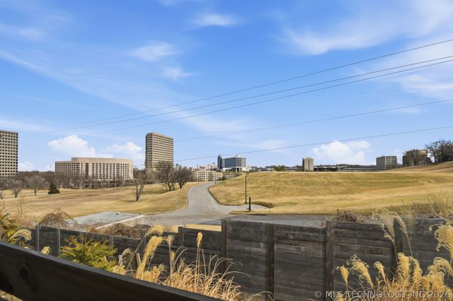 6317 S Sandusky Avenue, Tulsa, OK 74136