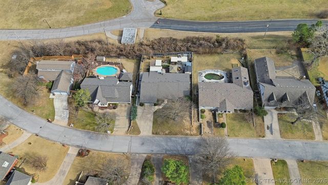 6317 S Sandusky Avenue, Tulsa, OK 74136