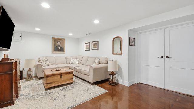 209 Mcfarland Avenue, Chattanooga, TN 37405
