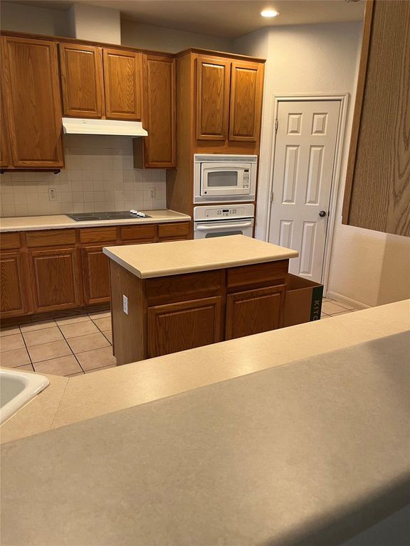 5106 Sundown Street ST, Lago Vista, TX 78645