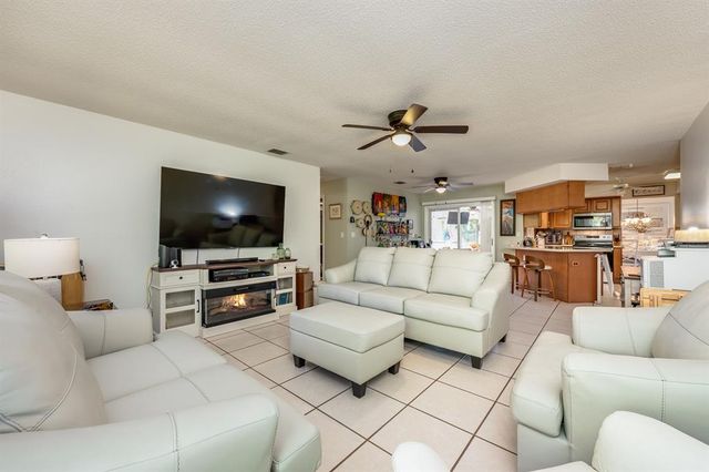 619 S DELMONTE COURT, Kissimmee, FL 34758