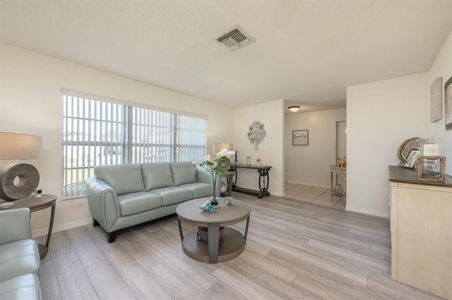 619 S DELMONTE COURT, Kissimmee, FL 34758