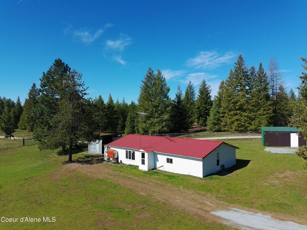 509 Doris LN, Oldtown, ID 83822 photo 2