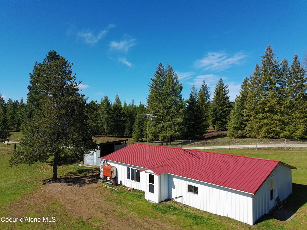 509 Doris LN, Oldtown, ID 83822 photo 3