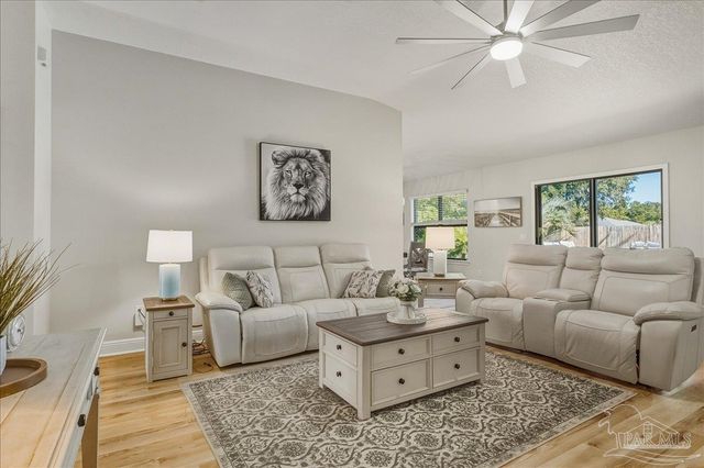 2571 Stormy Cir, Navarre, FL 32566