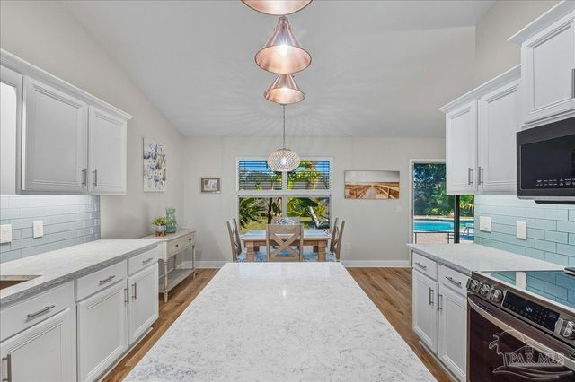 2571 Stormy Cir, Navarre, FL 32566