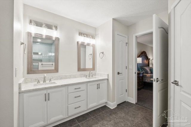 2571 Stormy Cir, Navarre, FL 32566