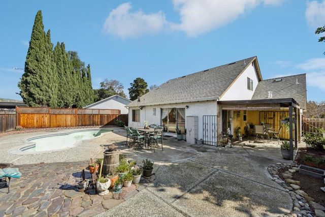 2280 Zoria Circle, San Jose, CA 95131
