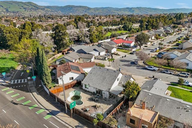 2280 Zoria Circle, San Jose, CA 95131