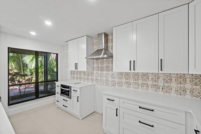 5944 Forest Grove Drive 3, Boynton Beach, FL 33437
