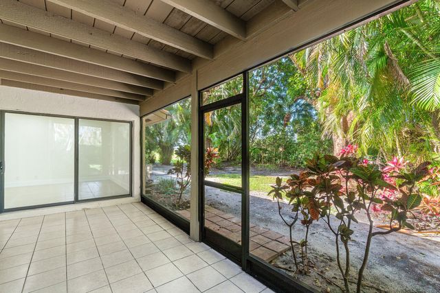 5944 Forest Grove Drive 3, Boynton Beach, FL 33437