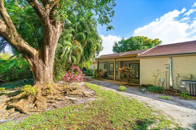 5944 Forest Grove Drive 3, Boynton Beach, FL 33437