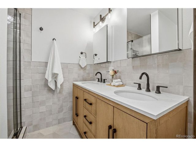 22133 Crestmoor Rd, Golden, CO 80401