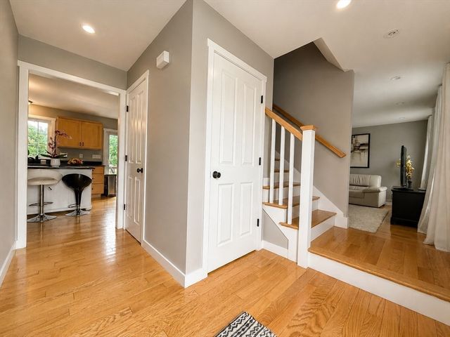 24 Beach St, Milford, MA 01757