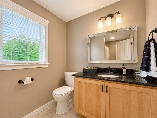 24 Beach St, Milford, MA 01757
