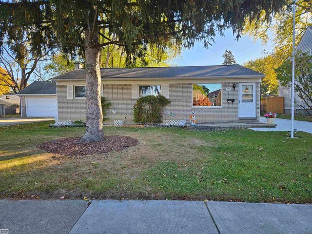 27392 Groveland Street, Madison Heights, MI 48071