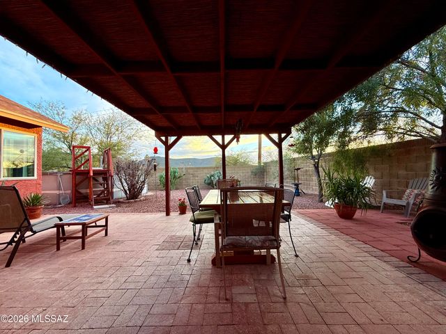 3185 W Calle De La Bajada, Tucson, AZ 85746