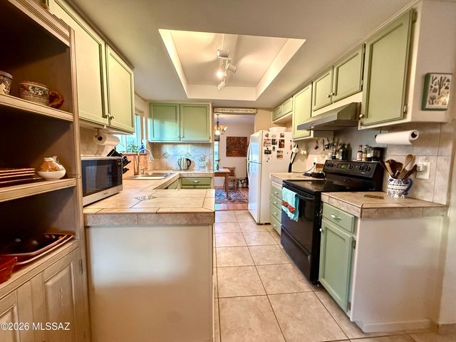 3185 W Calle De La Bajada, Tucson, AZ 85746