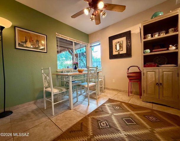 3185 W Calle De La Bajada, Tucson, AZ 85746