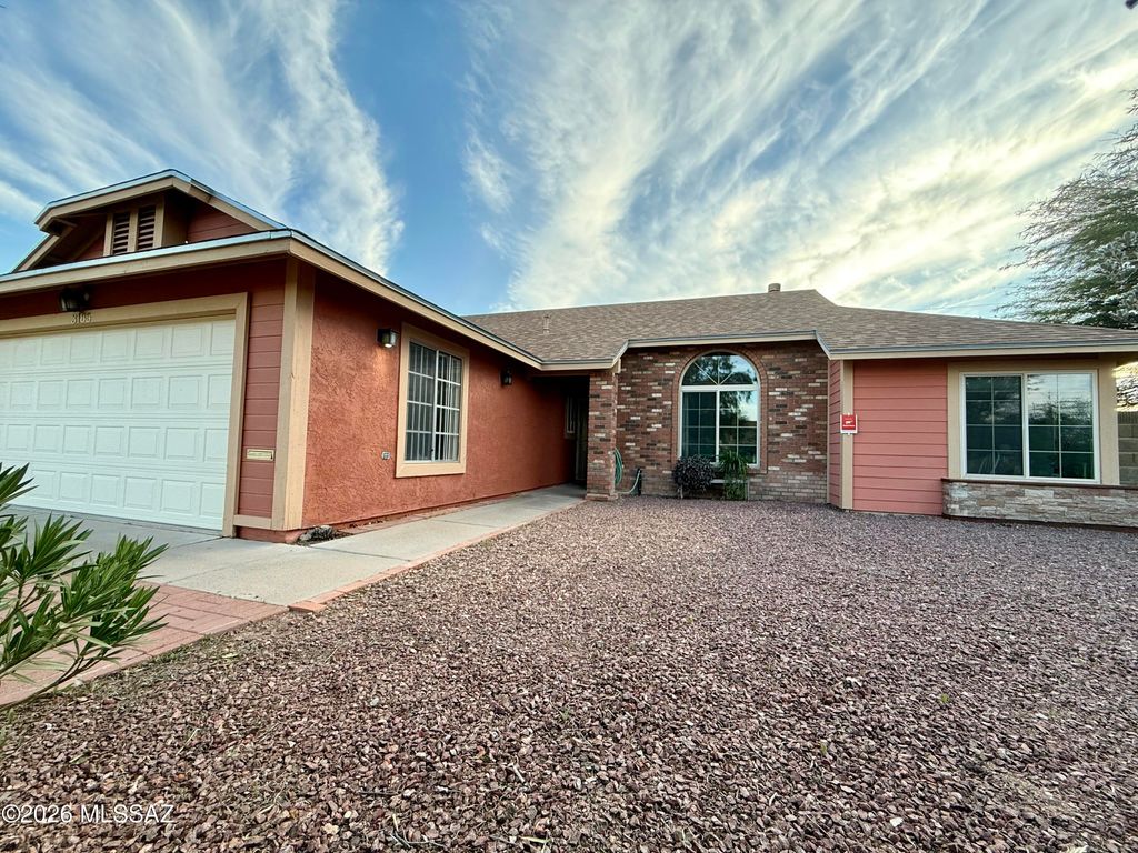 3185 W Calle De La Bajada, Tucson, AZ 85746