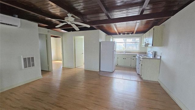 45 W LANGSNER STREET A, Englewood, FL 34223