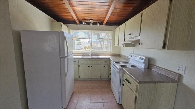 45 W LANGSNER STREET A, Englewood, FL 34223