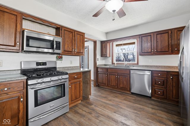 3045 N County Road 950 E, Brownsburg, IN 46112