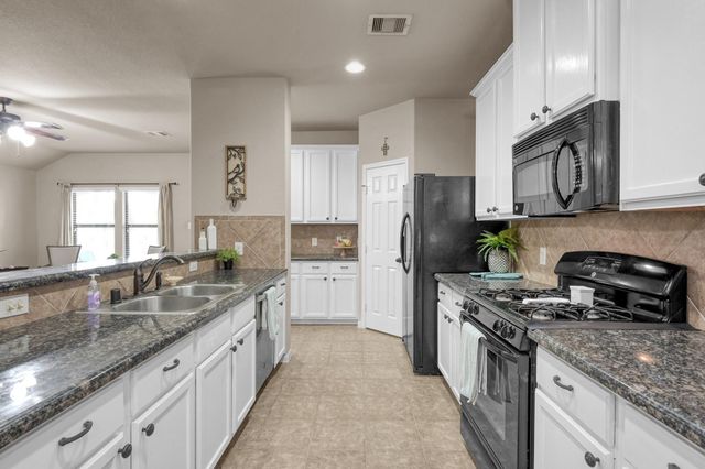 23730 Hiddenbriar Loop, Tomball, TX 77375